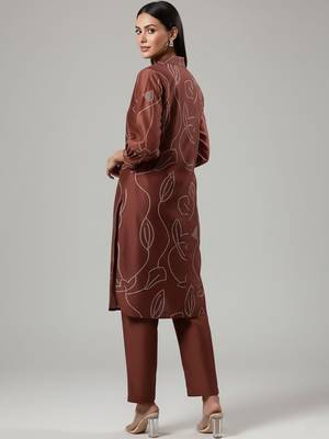 Women Bandhani Printed Regular Chanderi Silk Kurta with Trousers 2