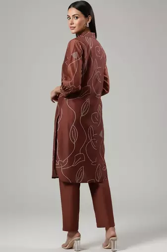 Women Bandhani Printed Regular Chanderi Silk Kurta with Trousers