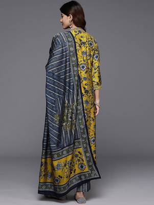 Floral Printed Sequinned Chanderi Silk Straight Kurta With Trouser & Dupatta 7