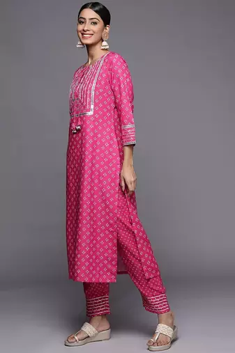 Women Bandhani Printed Regular Thread Work Kurta with Trousers & With Dupatta