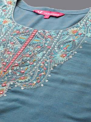Floral Yoke Design Sequinned Kurta with Trousers & Dupatta 2