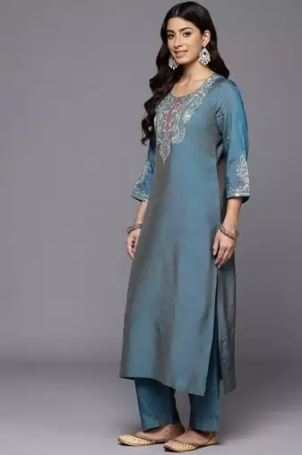 Floral Yoke Design Sequinned Kurta with Trousers & Dupatta