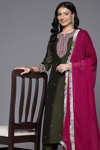 Ethnic Motifs Embroidered Kurta With Trousers & Dupatta