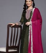 Ethnic Motifs Embroidered Kurta With Trousers & Dupatta