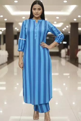 Women Printed Regular Kurta with Trousers