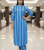 Women Printed Regular Kurta with Trousers