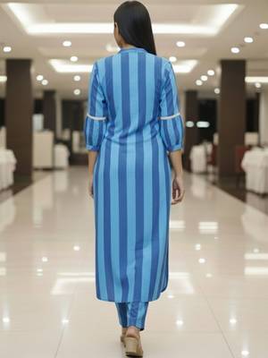 Women Printed Regular Kurta with Trousers 2