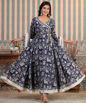 Women Floral Printed Angrakha Thread Work Pure Cotton Kurta with Trousers & With Dupatta 4