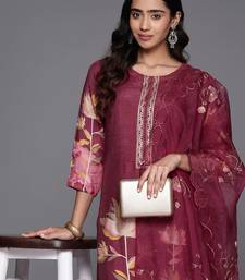 Floral Printed Regular Pure Silk Kurta with Trousers & Dupatta