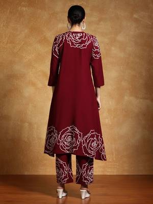 Floral Printed Mandarin Collar A-Line Pure Cotton Kurta With Trousers 6