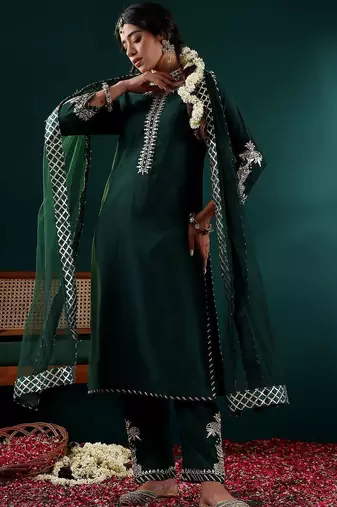 Women Ethnic Motifs Embroidered Regular Kurta with Trousers & With Dupatta