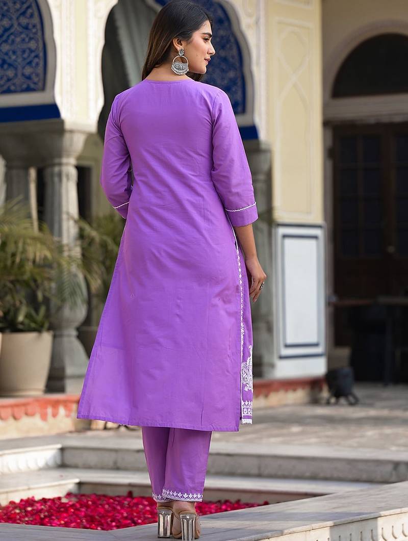 Ethnic Motifs Embroidered Thread Work Pure Cotton Kurta with Trousers & Dupatta