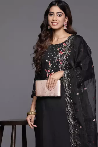 Floral Embroidered Thread Work Kurta with Trousers & Dupatta