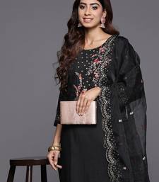 Floral Embroidered Thread Work Kurta with Trousers & Dupatta