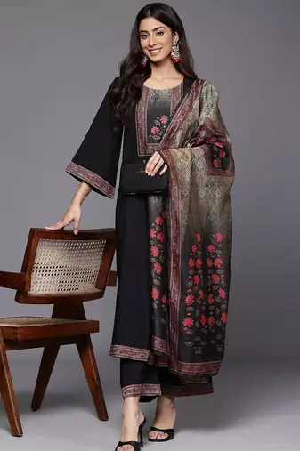 Women Floral Yoke Design Sequinned Kurta with Trousers & Dupatta