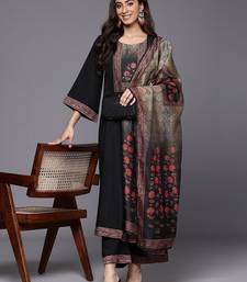 Women Floral Yoke Design Sequinned Kurta with Trousers & Dupatta
