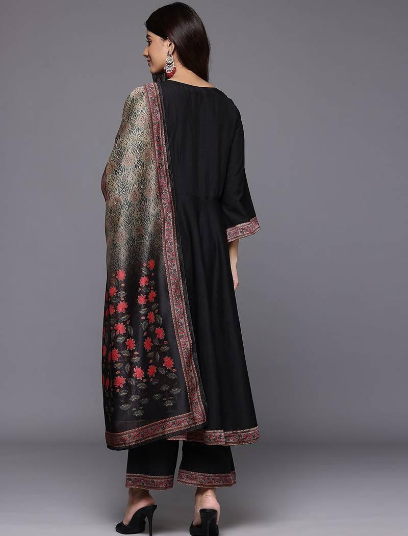 Women Floral Yoke Design Sequinned Kurta with Trousers & Dupatta