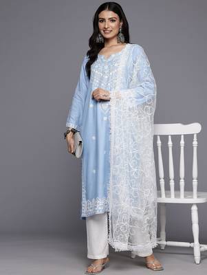 Floral Embroidered Thread Work Kurta With Trousers & Dupatta 1
