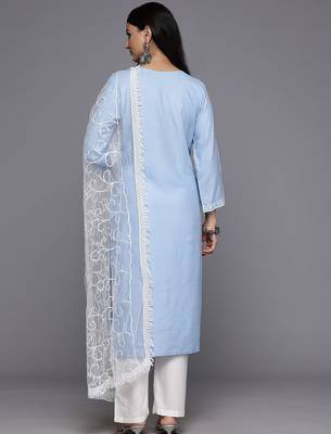 Floral Embroidered Thread Work Kurta With Trousers & Dupatta 7