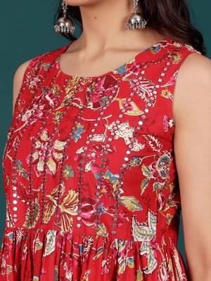 Women Floral Printed Regular Thread Work Pure Cotton Kurta with Sharara 3