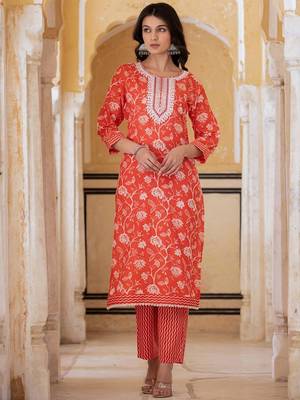 Floral Printed Regular Thread Work Kurta with Trousers & With Dupatta 5