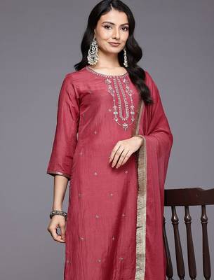 Ethnic Motifs Yoke Design Sequinned Kurta With Trousers & Dupatta 1