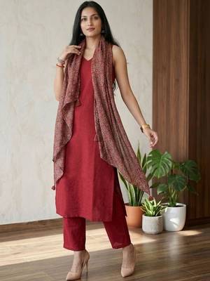 Women Ethnic Motifs Regular Kurta with Trousers & With Dupatta 3