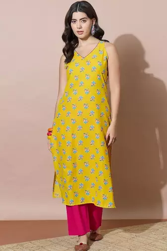 Women Ethnic Motifs Printed Regular Kurta with Trousers