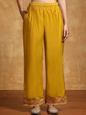 Women Floral Embroidered Regular Thread Work Pure Cotton Kurta with Trousers & With Dupatta 4