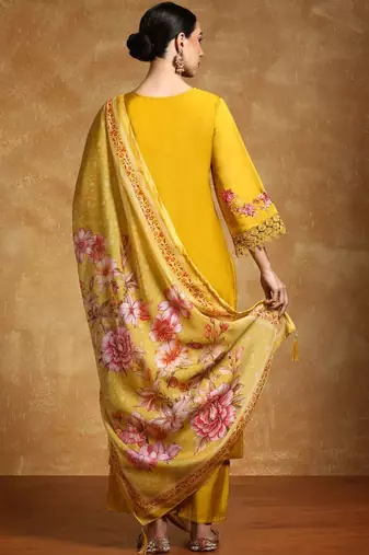 Women Floral Embroidered Regular Thread Work Pure Cotton Kurta with Trousers & With Dupatta