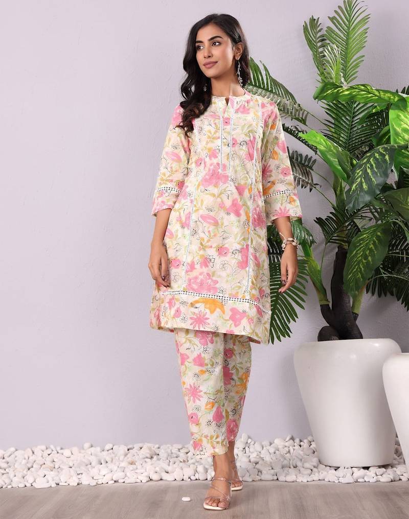 Women Floral Printed Regular Pure Cotton Kurti with Trousers