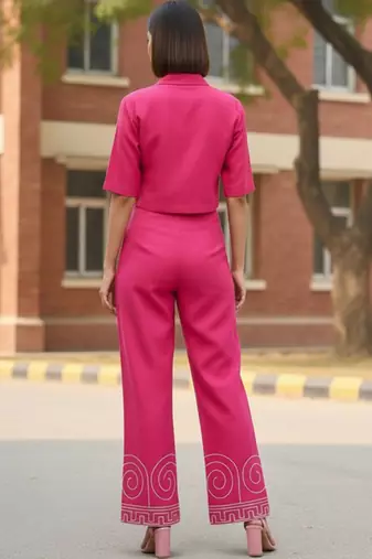 Women Ethnic Motifs Embroidered Regular Thread Work Top with Trousers
