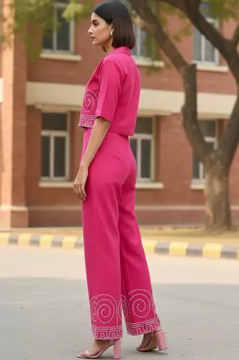 Women Ethnic Motifs Embroidered Regular Thread Work Top with Trousers