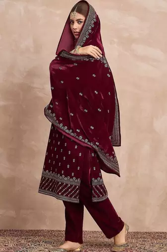 Ethnic Motifs Embroidered Zari Velvet Straight Kurta With Trousers & Dupatta