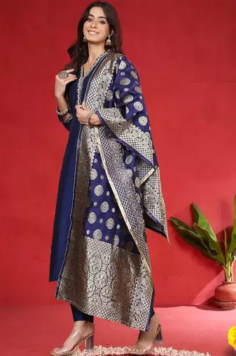 Women Solid Kurta with Trouser & Dupatta