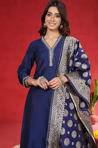 Women Solid Kurta with Trouser & Dupatta