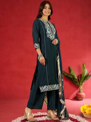 Paisley Yoke Design Zari Straight Kurta With Trousers & Dupatta 4