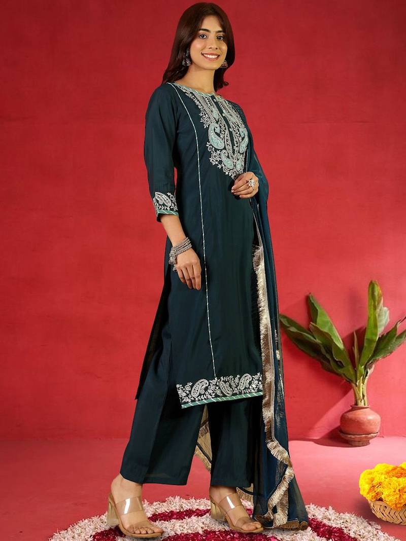 Paisley Yoke Design Zari Straight Kurta With Trousers & Dupatta