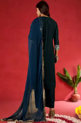 Paisley Yoke Design Zari Straight Kurta With Trousers & Dupatta