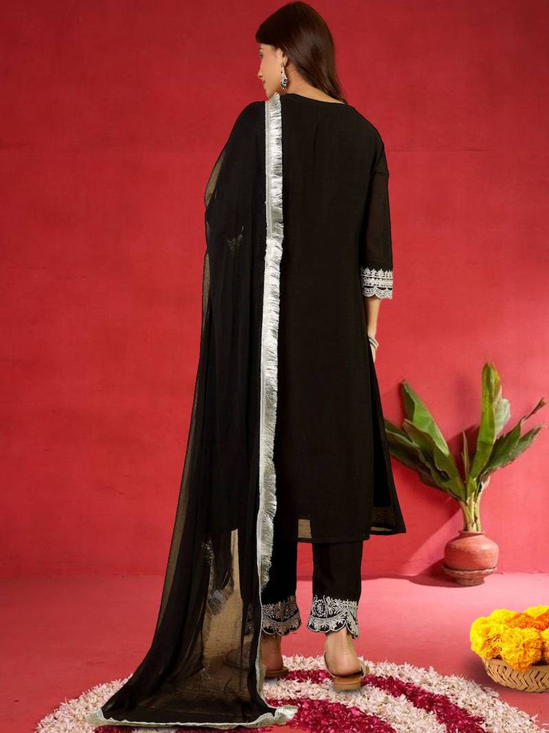 Floral Embroidered Round Neck Zari Straight Kurta With Trousers & Dupatta
