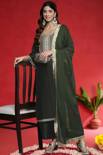 Floral Embroidered Round Neck Pure Cotton Straight Kurta With Trousers & Dupatta