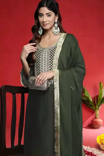 Floral Embroidered Round Neck Pure Cotton Straight Kurta With Trousers & Dupatta