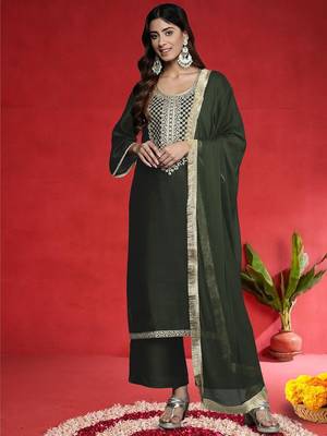 Floral Embroidered Round Neck Pure Cotton Straight Kurta With Trousers & Dupatta 6