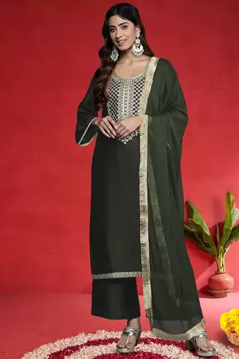 Floral Embroidered Round Neck Pure Cotton Straight Kurta With Trousers & Dupatta