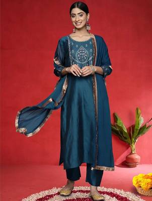 Women Ethnic Motifs Embroidered Kurta with Trouser & Dupatta 1