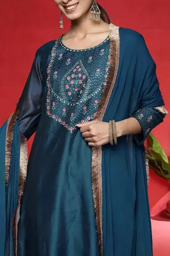 Women Ethnic Motifs Embroidered Kurta with Trouser & Dupatta