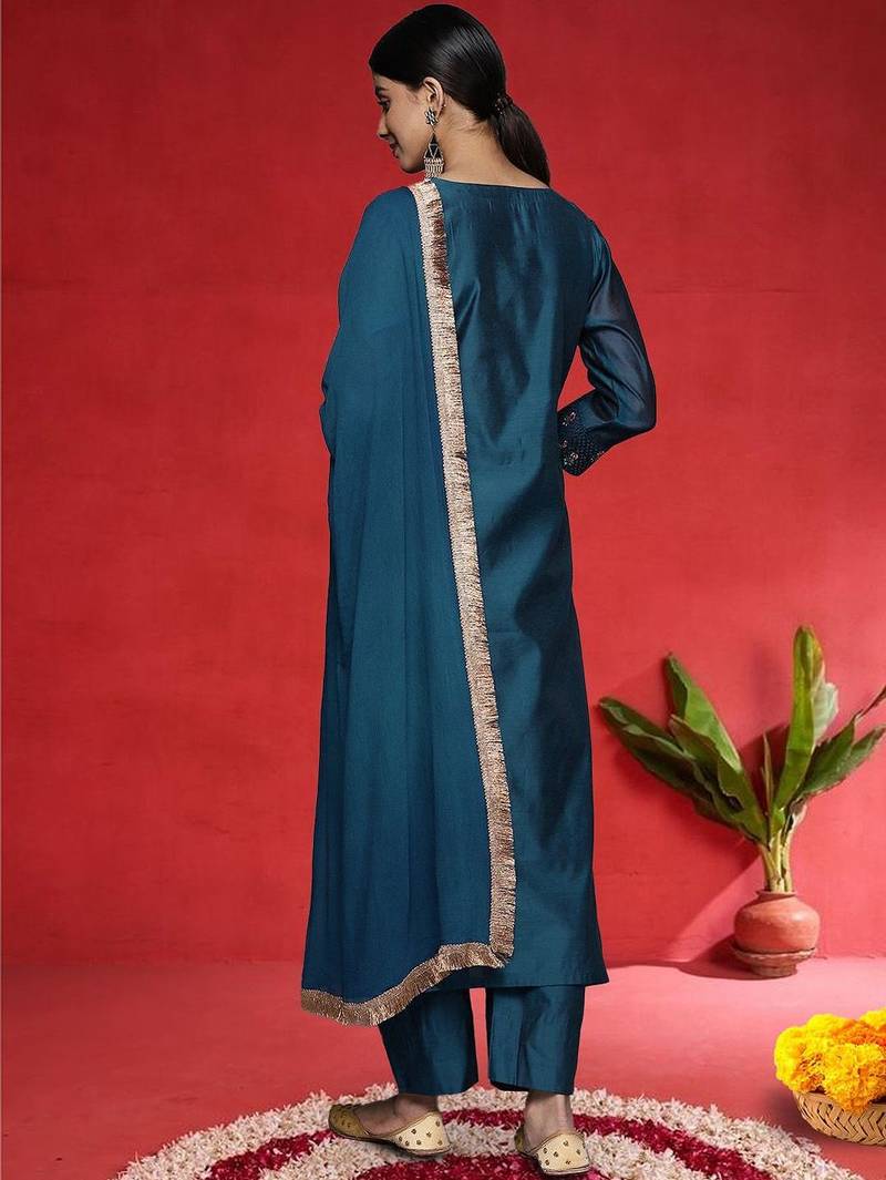 Women Ethnic Motifs Embroidered Kurta with Trouser & Dupatta