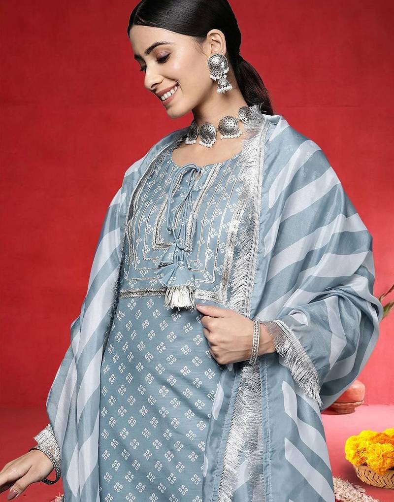 Women Ethnic Motifs Yoke Design Regular Sequinned Kurta & Trousers With Dupatta
