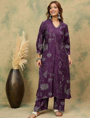 Women Bandhani Printed Kurta with Trousers 1