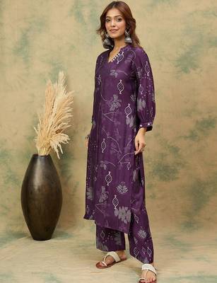 Women Bandhani Printed Kurta with Trousers 4